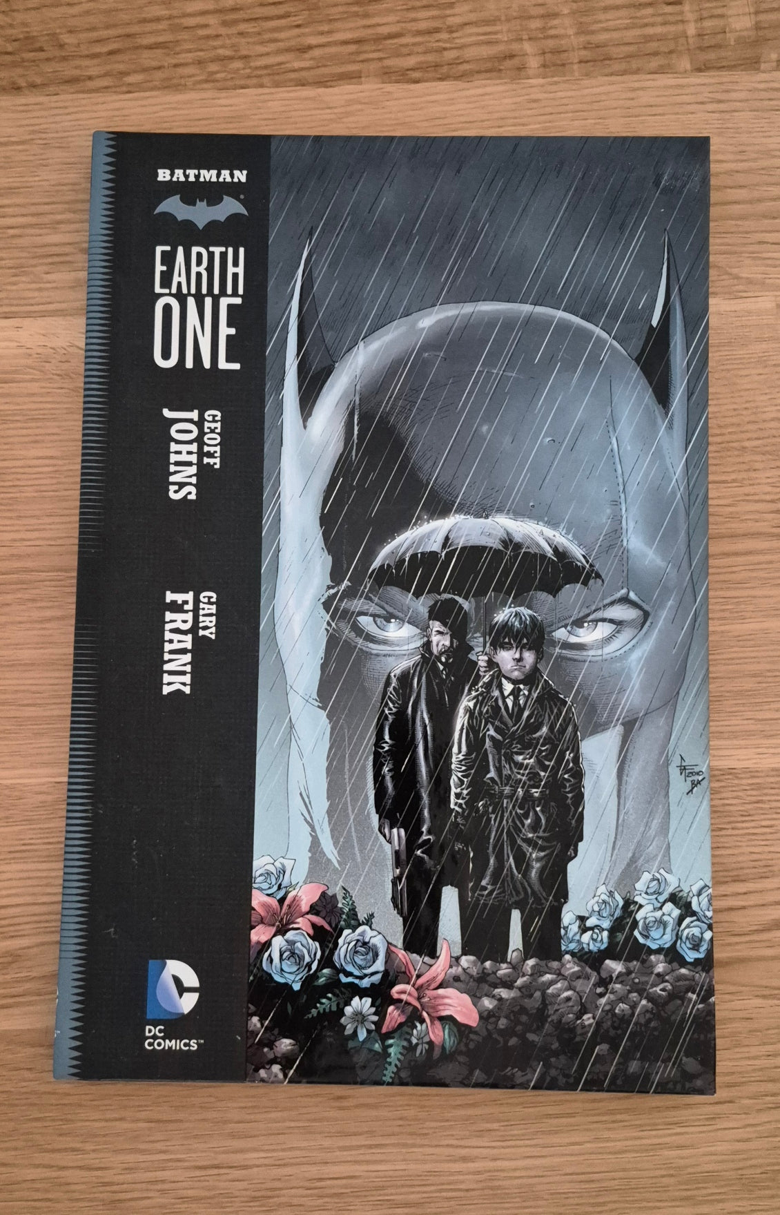 Batman Earth One DC Comics